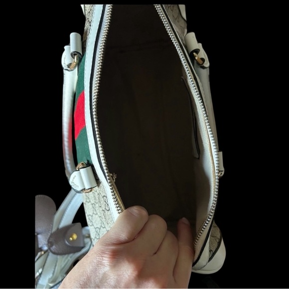 Gucci Beige Monogram Bag with Red and Green Stripe - Picture 3 of 9